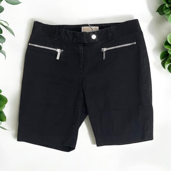MICHAEL KORS Shorts Black Front Zipper Pockets Moto Women’s Size 4 FAST SHIPPING - Picture 1 of 6